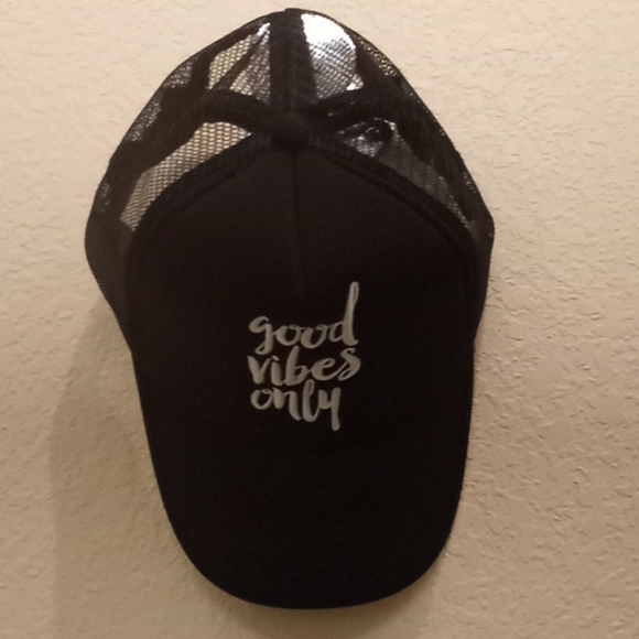 Good Vibes Only Embroidered Baseball Cap - Picture 9 of 10